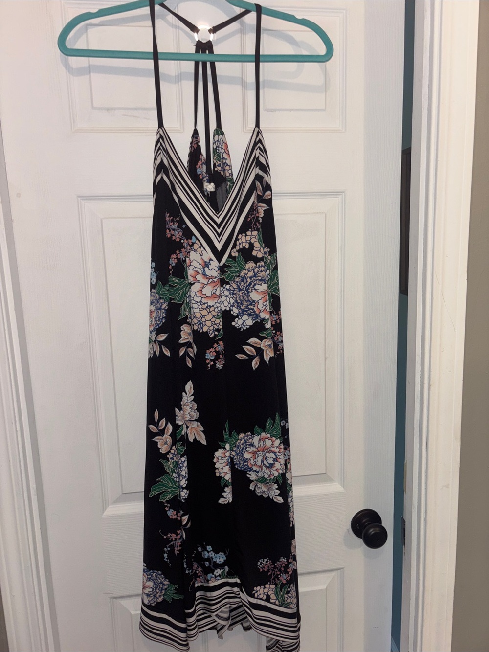 Maurices Black Floral Strappy V-Neck Maxi Dress